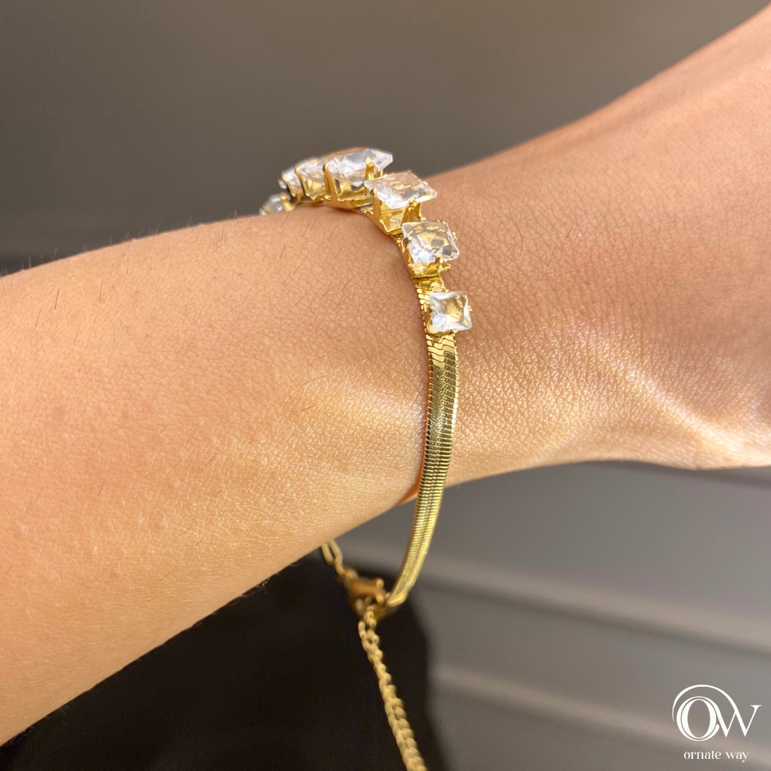 Dainty Snake Chain Bracelet with Square Solitaire