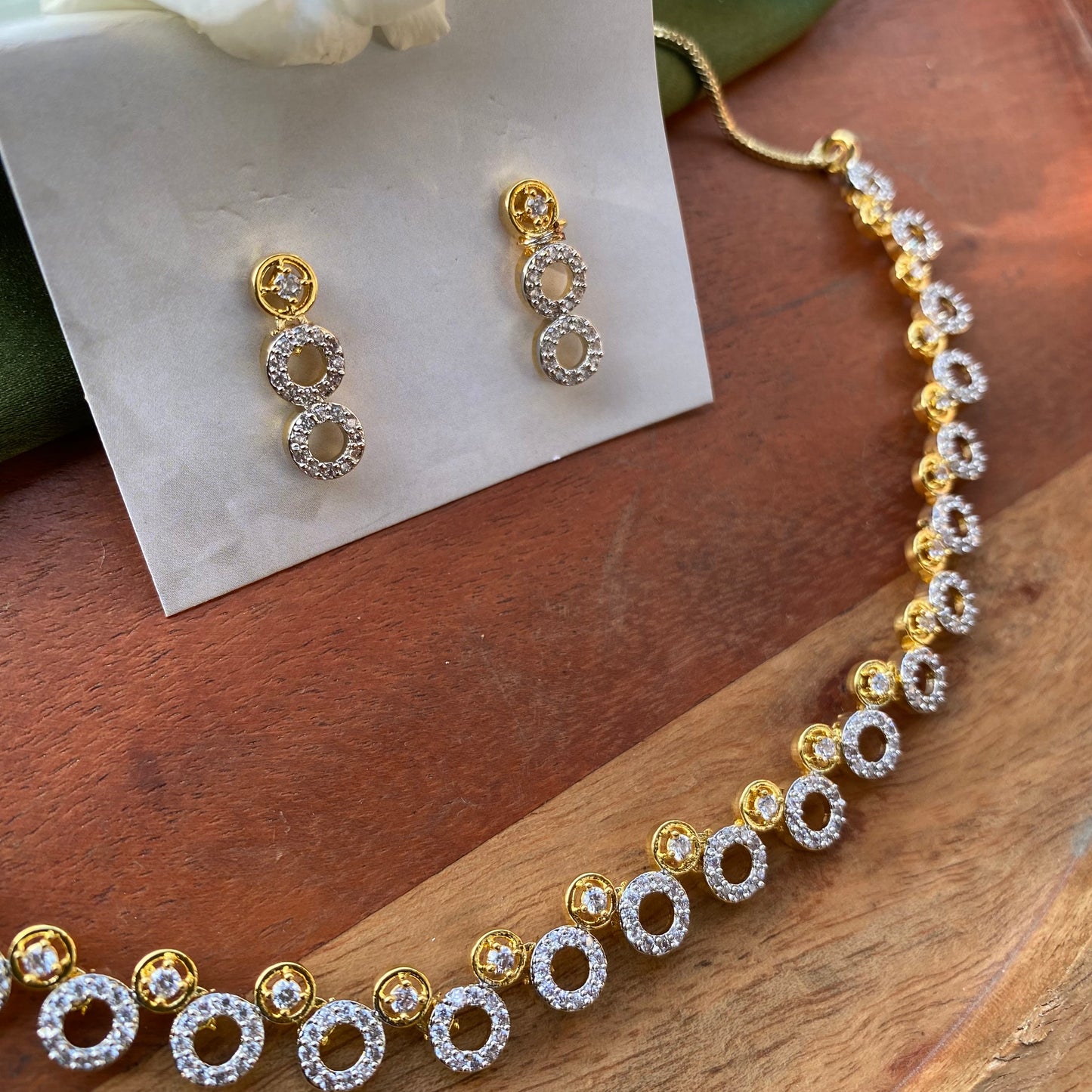 Sleek Round Golden and AD/CZ Elegant Necklace Set in Golden
