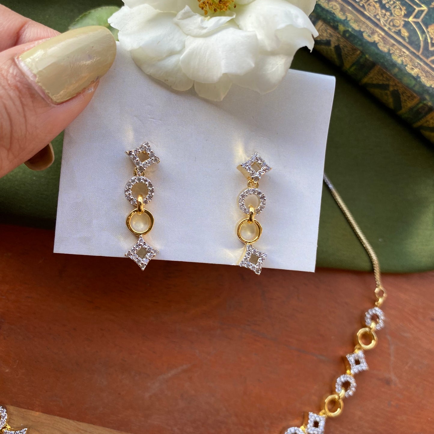 Sleek Golden & Star AD/CZ Designer Necklace Set in Golden