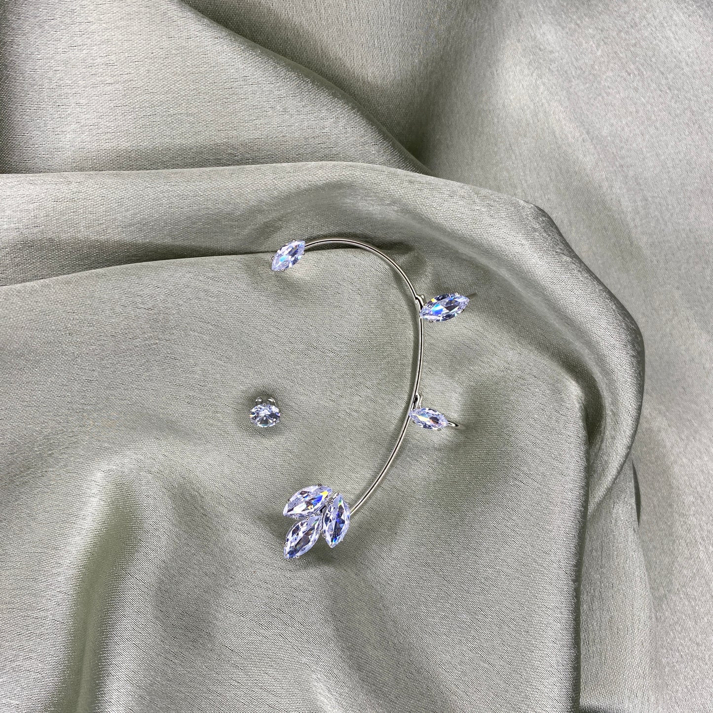 Clara Ear Cuff in Silver