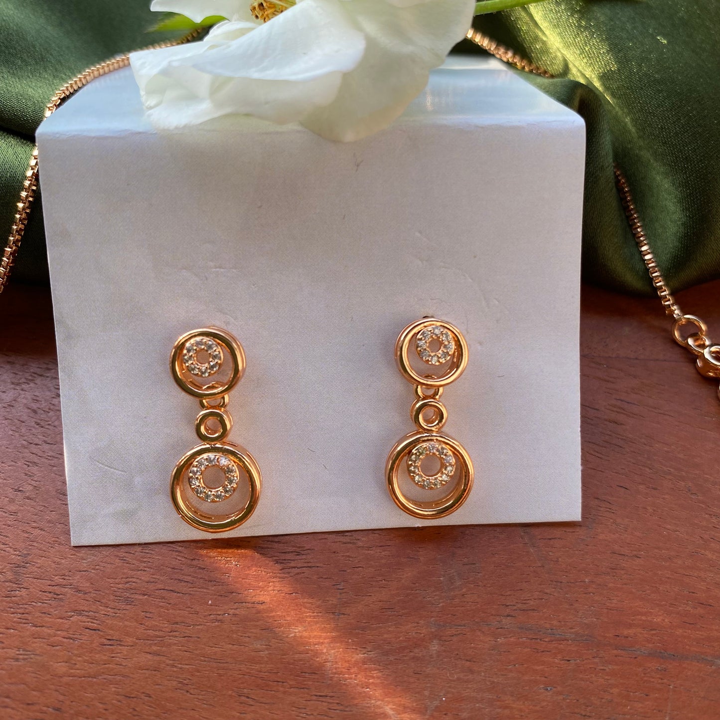 Premium Rose Gold Round with AD/CZ Designer Necklace Set