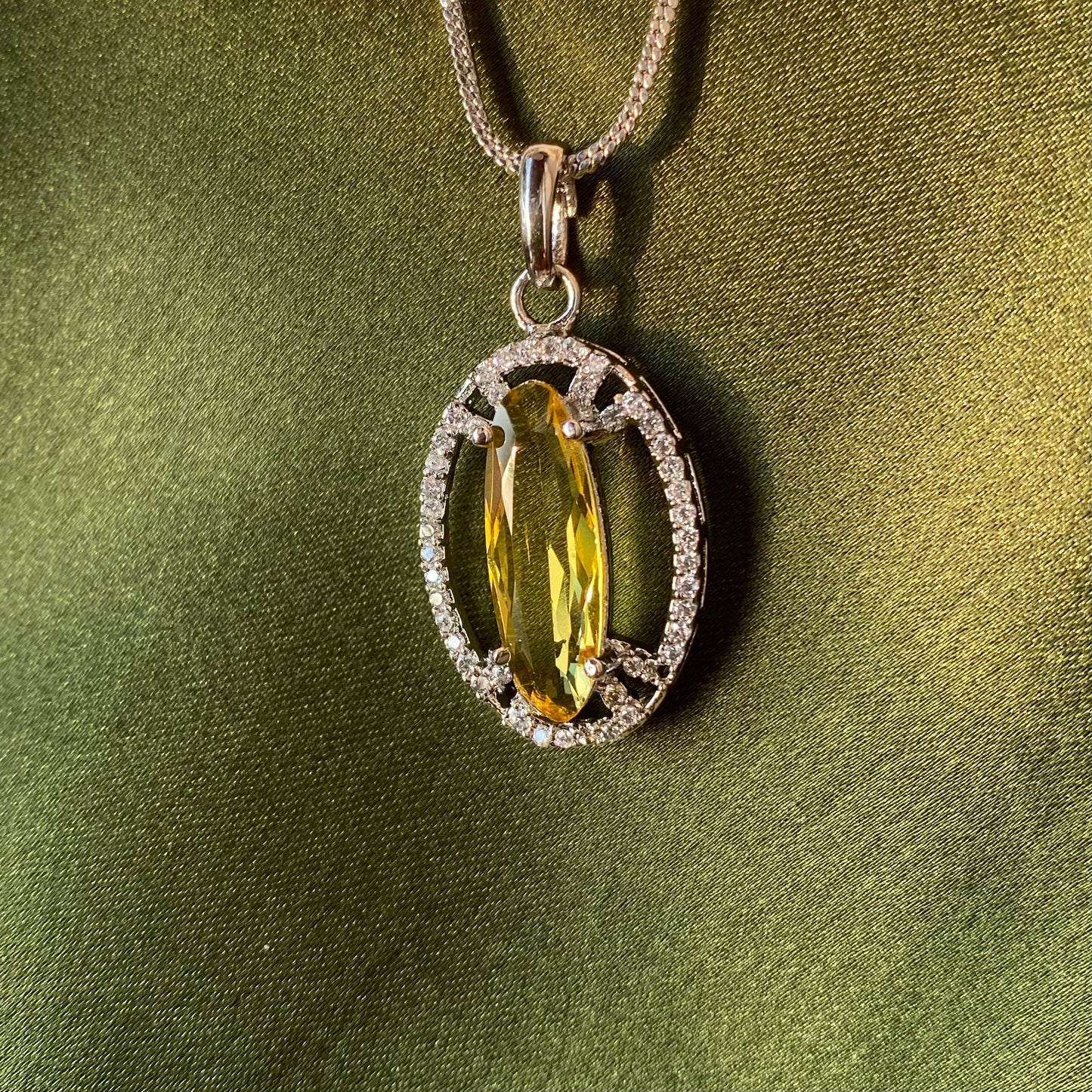 Yellow Stone Designer Sleek Oval AD/CZ Pendant Set in Silver