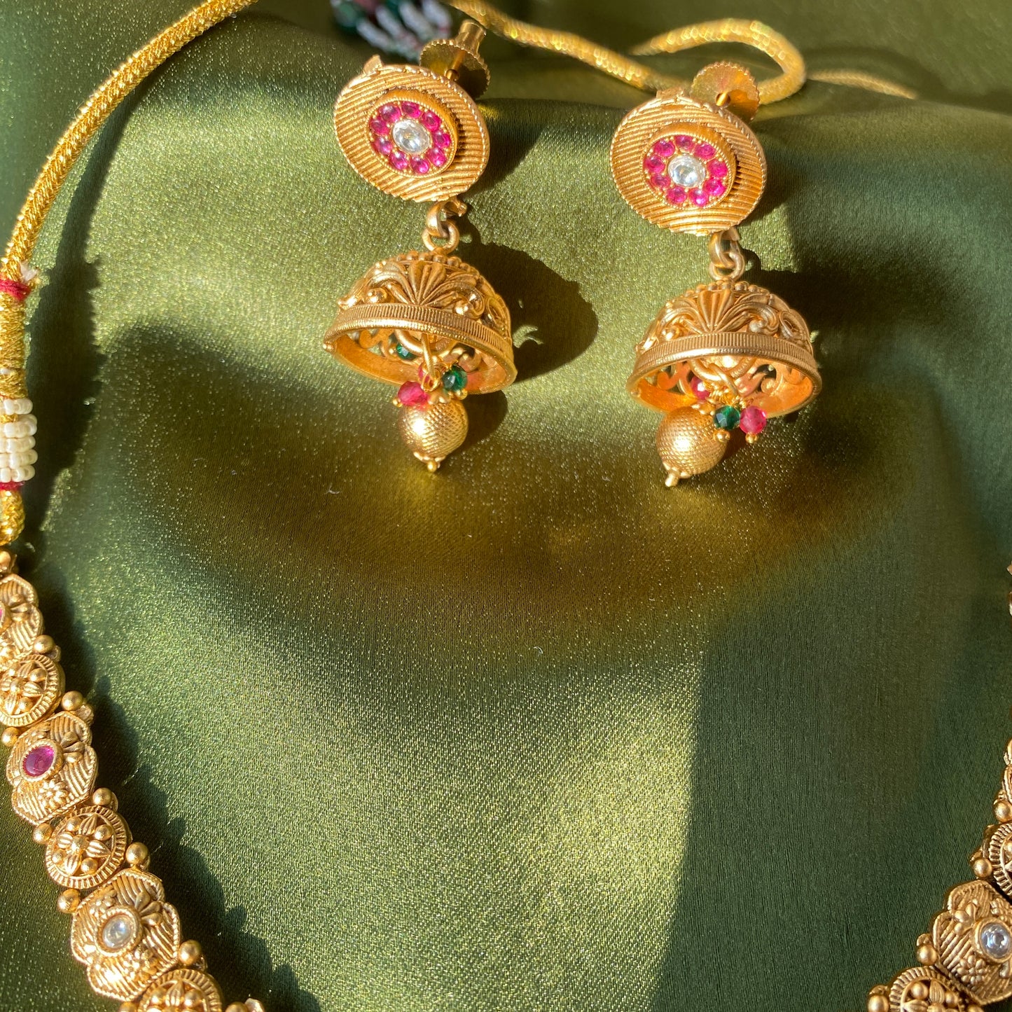 Antique Gold Necklace Set Green & Ruby Studded